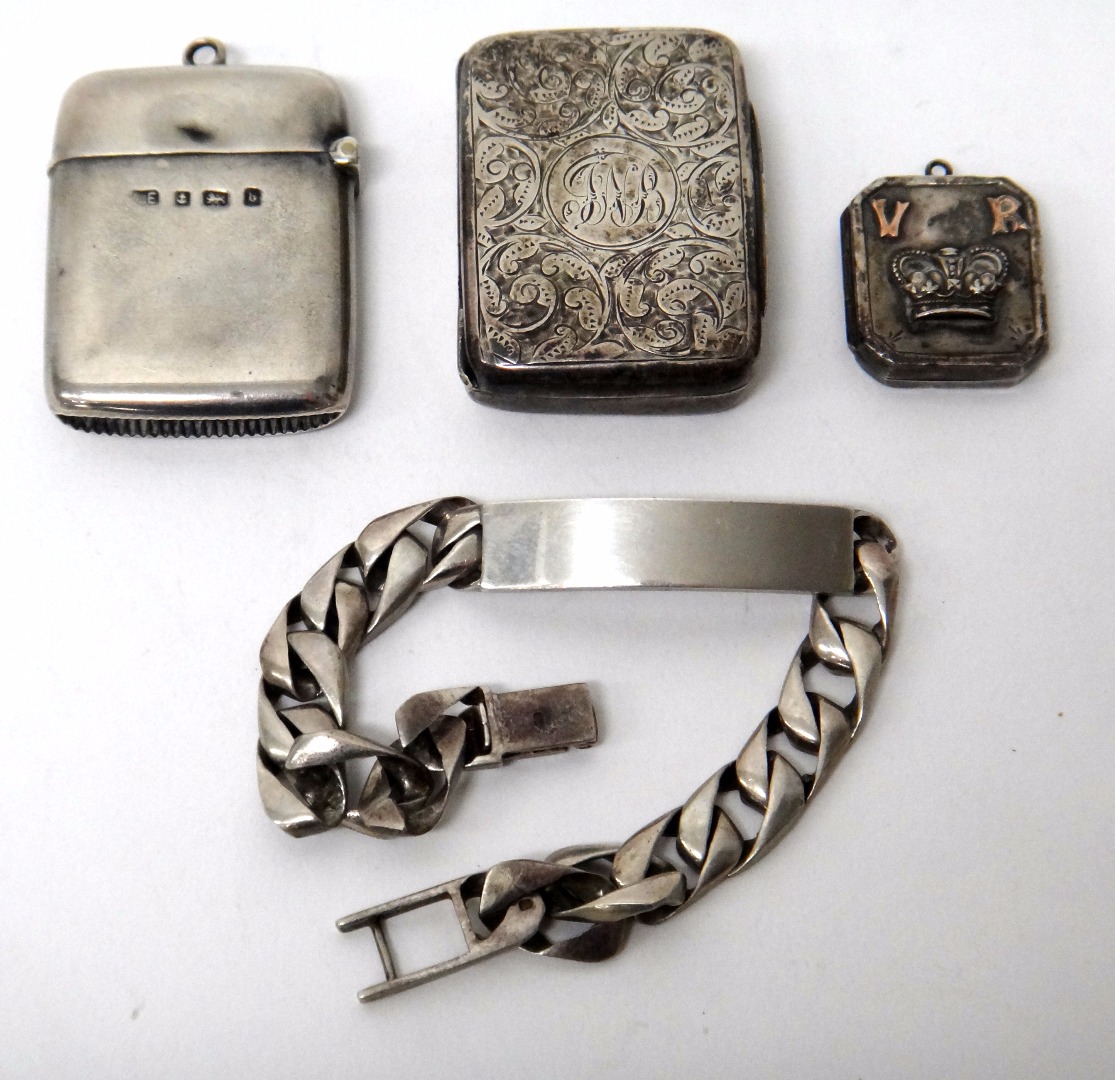 Appraisal: Silver comprising a rectangular vesta case Birmingham a Victorian rectangular