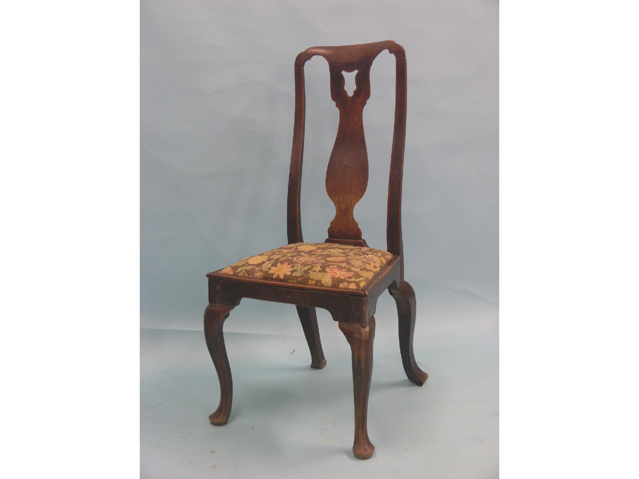 Appraisal: An early th century walnut dining chair vase splat with