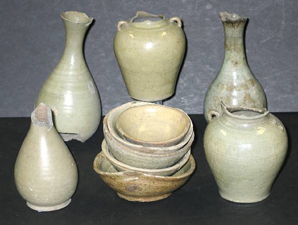 Appraisal: A group of ten Thai pottery vessels th th Century