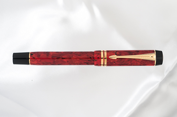 Appraisal: This Parker Duofold Centennial jasper broad fountain pen features two