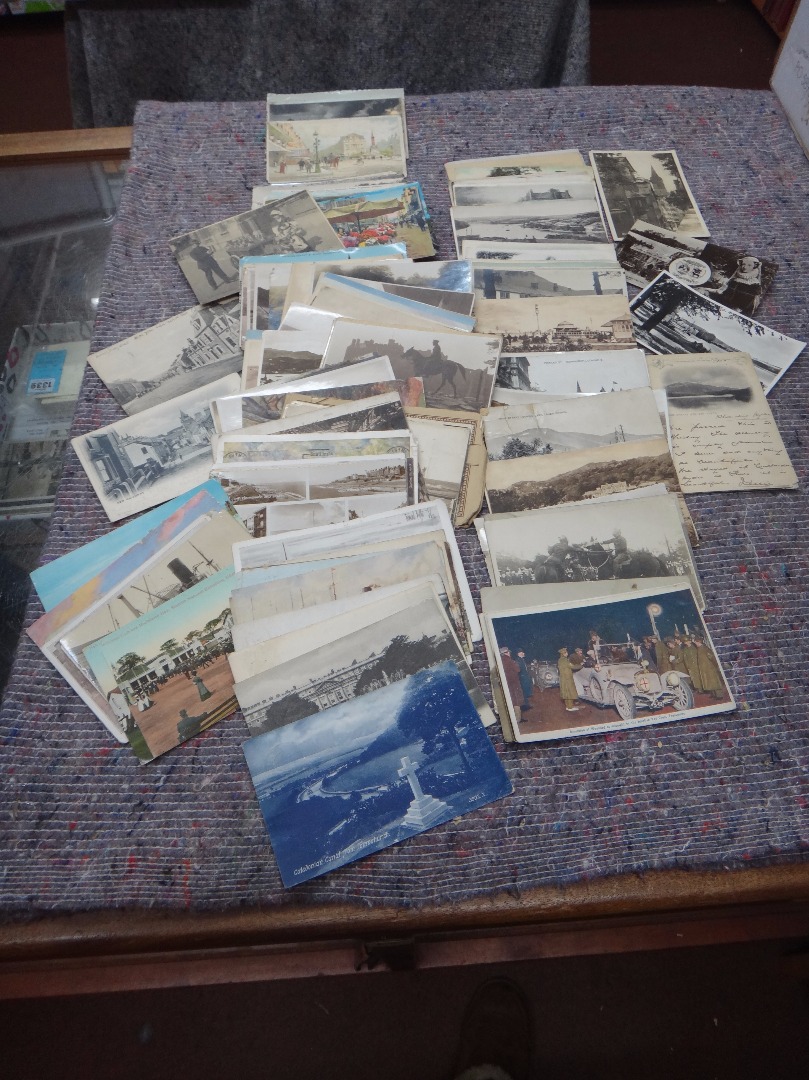 Appraisal: POSTCARDS - Great Britain approx including a few military foreign