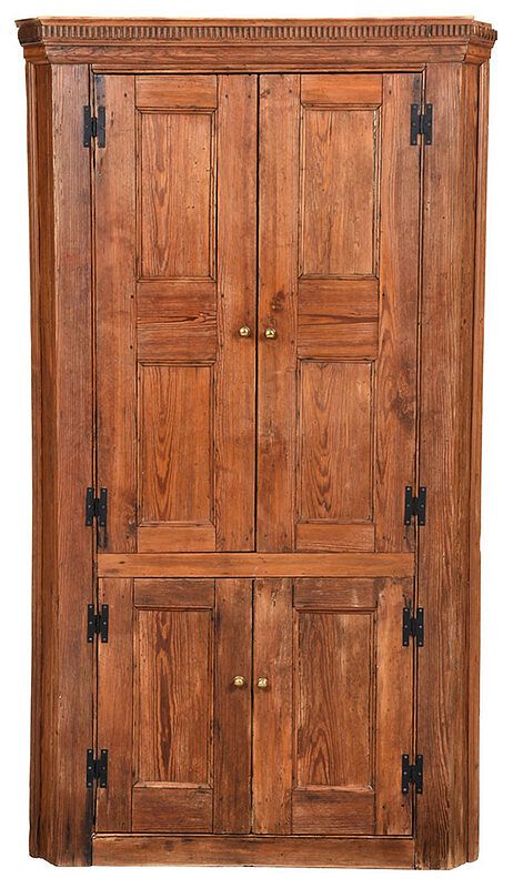 Appraisal: Mulberry Plantation Chippendale Corner Cupboard attributed to Camden area South