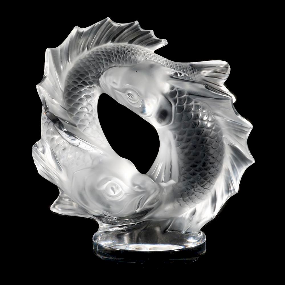 Appraisal: A LALIQUE CLEAR AND FROSTED GLASS DEUX POISSONS STATUETTE A