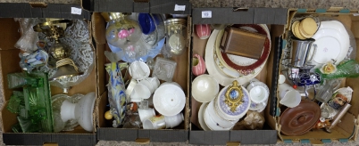 Appraisal: A collection of pottery and glassware to include cups saucers