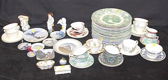 Appraisal: Plates including Wedgwood Mt Holyoke commemorative plates plates a Wedgwood