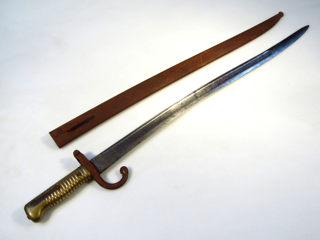 Appraisal: A late thC early thC French De Cutle bayonet with