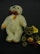 Appraisal: STEIFF TEDDY BEARS Two Steiff teddy bears in this lot