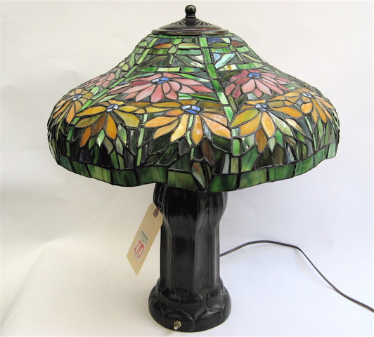 Appraisal: TIFFANY STYLE STAINED LEADED GLASS TABLE LAMP having a dome