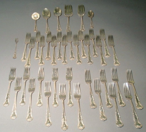 Appraisal: Durgin Cromwell pattern partial flatware service- dinner forks l luncheon