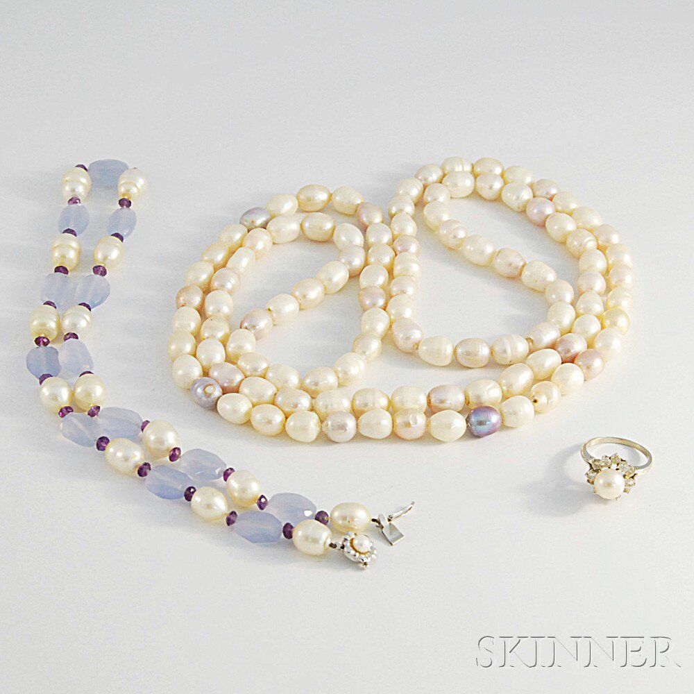 Appraisal: Group of Freshwater Pearl Jewelry a long necklace another with