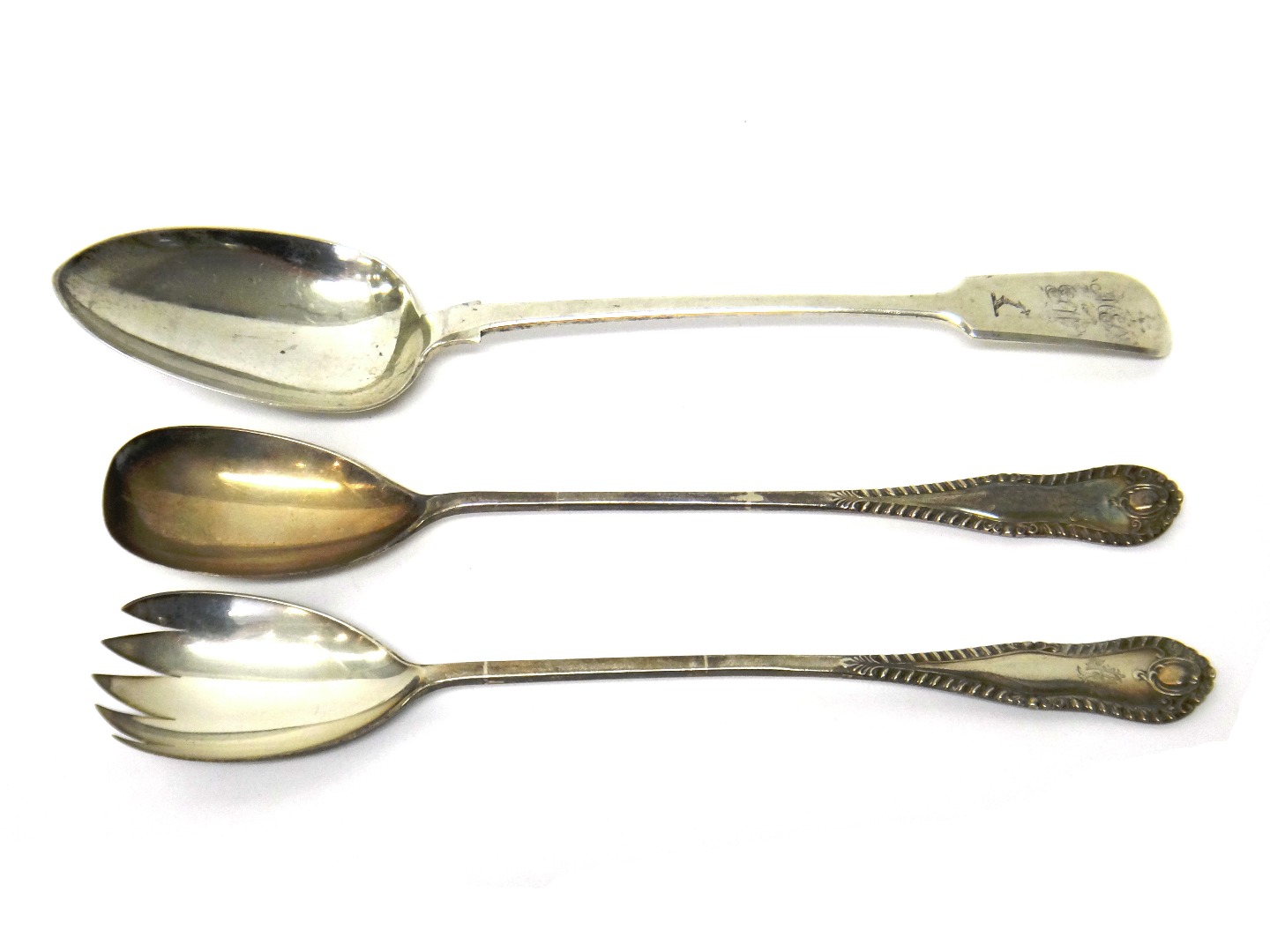 Appraisal: A Victorian silver fiddle pattern basting spoon crest and monogram