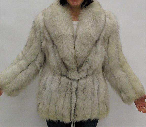 Appraisal: LADY'S FOX FUR JACKET fully lined with exterior pockets hook