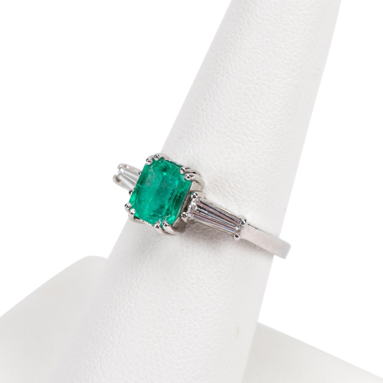 Appraisal: PLATINUM EMERALD BAGUETTE DIAMOND RING Modern platinum emerald and diamond