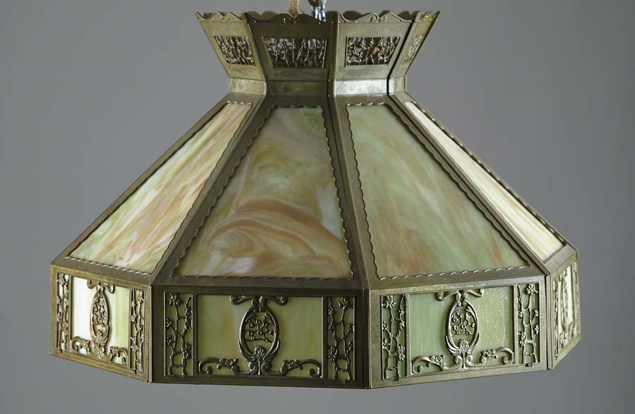 Appraisal: OCTAGONAL SHAPED SLAG GLASS HANGING LAMP Medium sized shade diameter