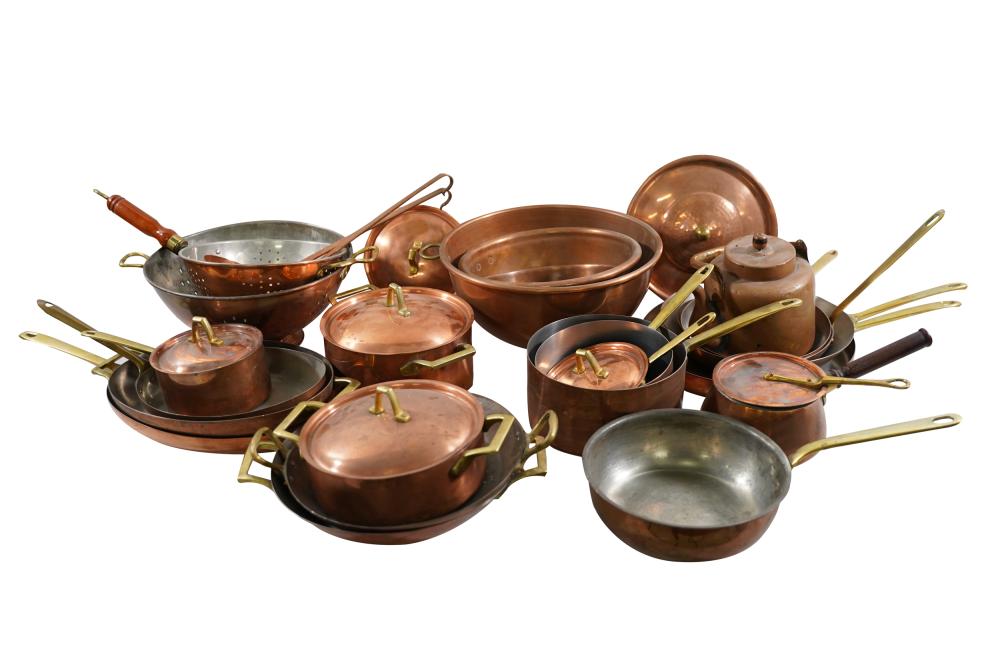 Appraisal: VARIOUS MAKERS COPPER COOKWARE COLLECTIONcomprising bowls the smallest Atlas Spinning