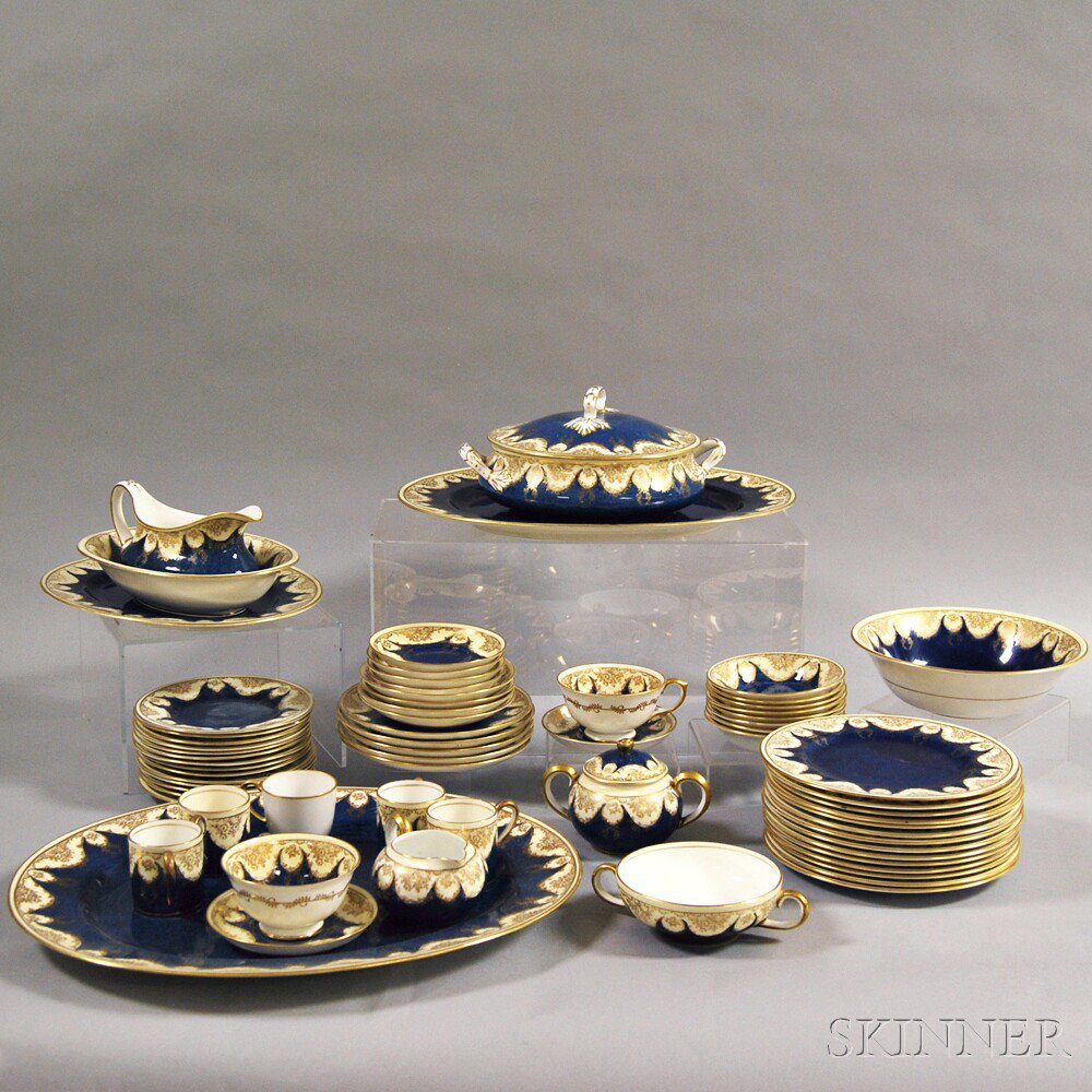 Appraisal: Approximately Pieces of Mostly Crown Staffordshire Porcelain a partial dinner