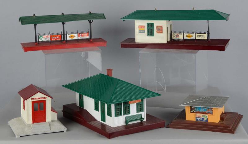 Appraisal: Lot Of Lionel Train Stations This is a lot of