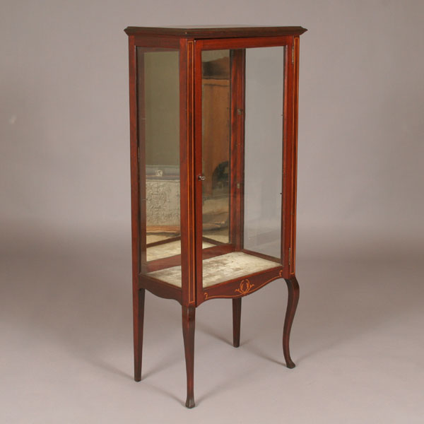 Appraisal: Mahogany curio cabinet with cabriole legs string inlay glass front