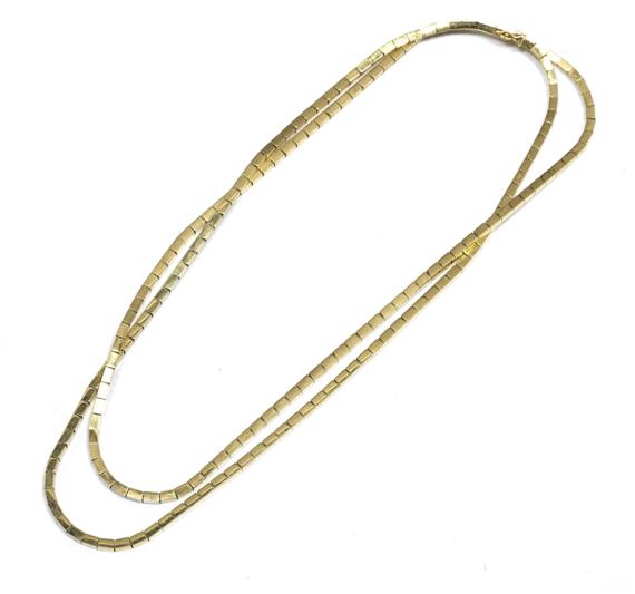 Appraisal: A GOLD NECKLACE circa Yellow gold g Casual and elegant