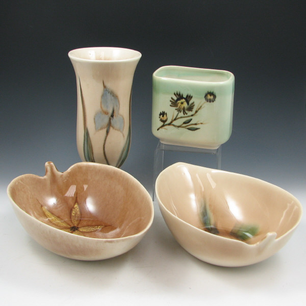 Appraisal: Lot of four Vontury pieces including a vase two leaf