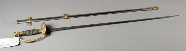 Appraisal: Spanish-American war era M officers saber with clam shell hilt