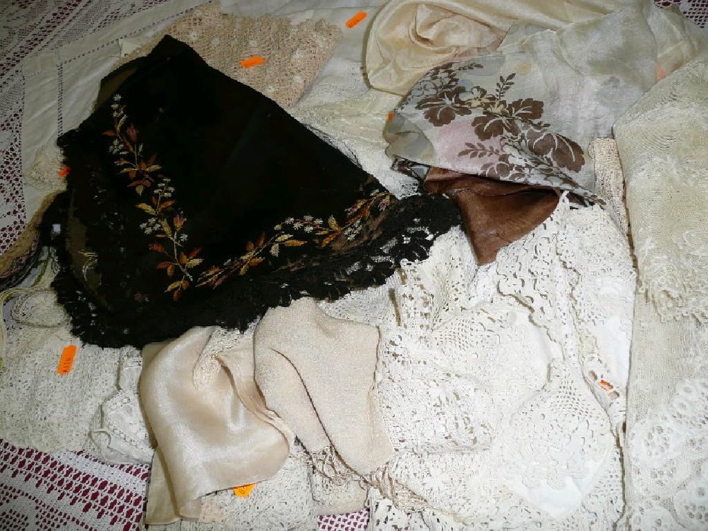 Appraisal: A quantity of vintage lace edgings silk hankies black pinny