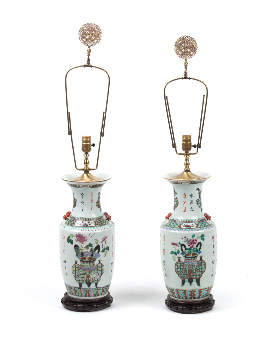 Appraisal: Pair of Chinese Export porcelain vase lamps Condition Drilled one