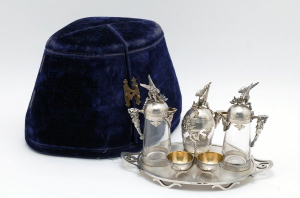 Appraisal: Condiment set comprised of two small ewers small condiment with