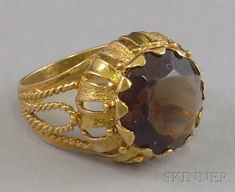 Appraisal: kt Gold and Brown Gemstone Ring Italy size