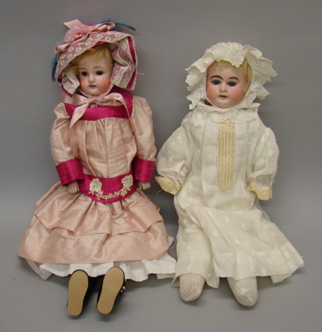 Appraisal: Pair of shoulderhead dolls No AM DEP Made in Germany