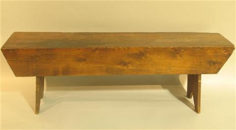 Appraisal: AMERICAN PINE BENCH single plank seat with plank apron on