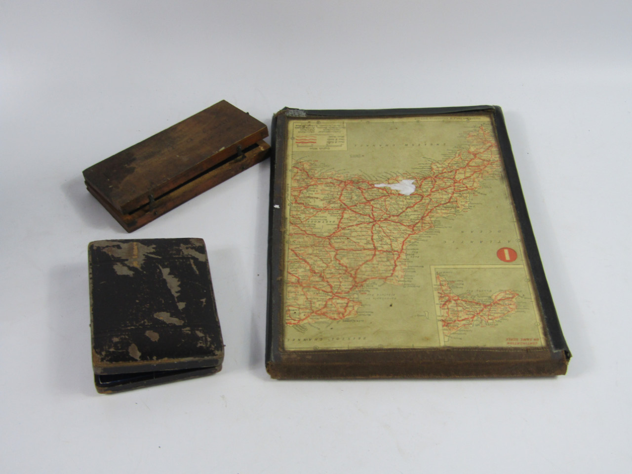 Appraisal: A set of eight Wonderful Britain road maps slip cased