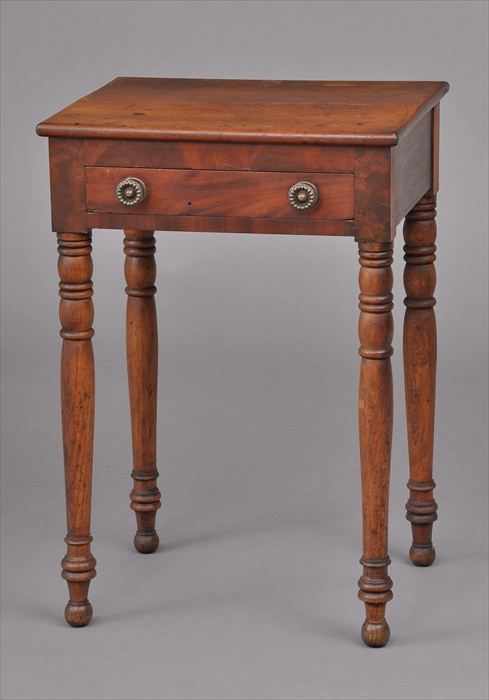 Appraisal: LATE FEDERAL MAHOGANY STAND NEW YORK The rectangular top over