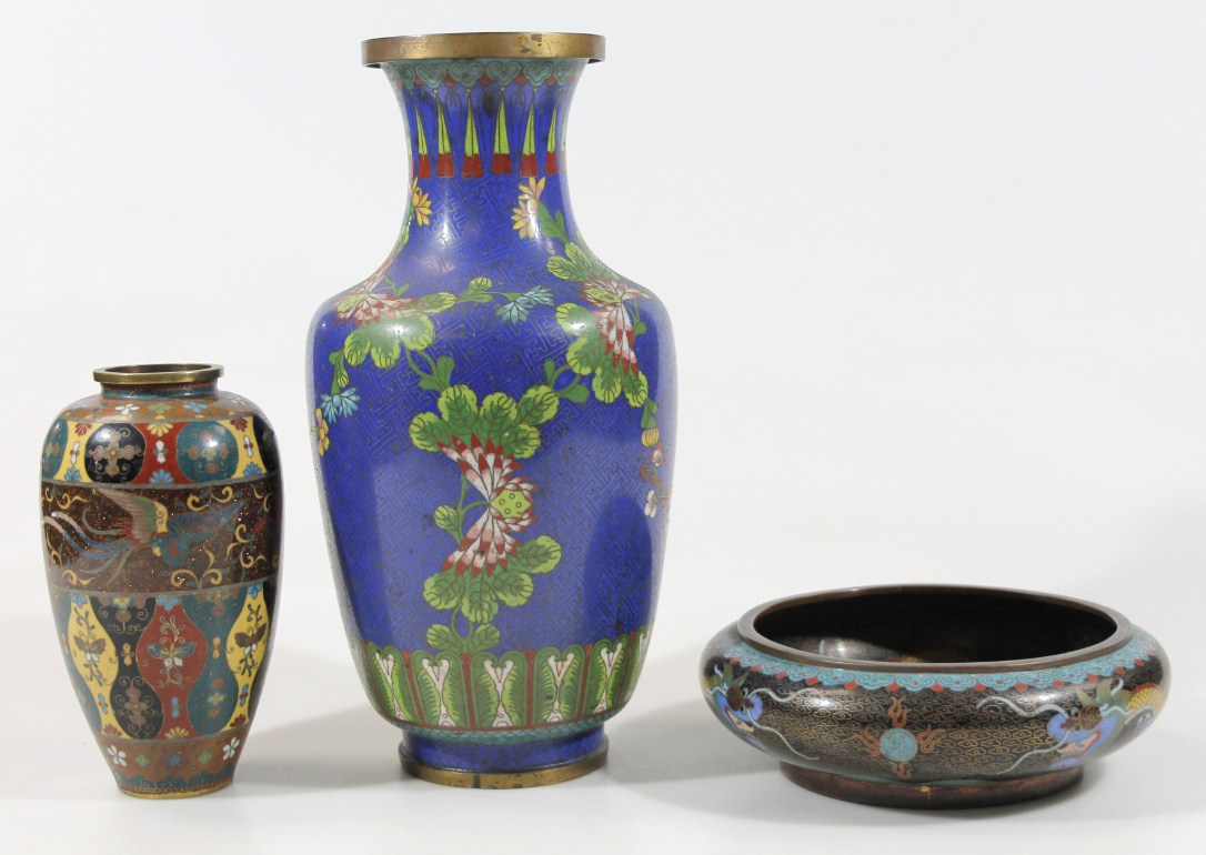 Appraisal: Various cloisonn comprising of an early thC Chinese vase of