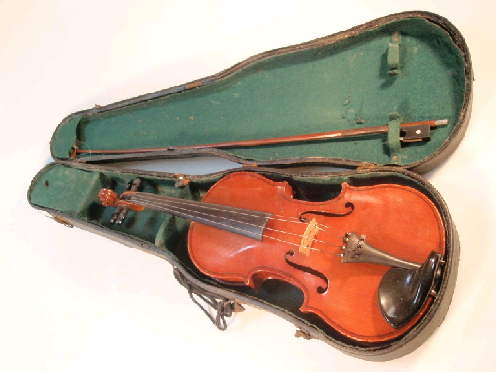 Appraisal: A thC violin no labels cased with bow cm