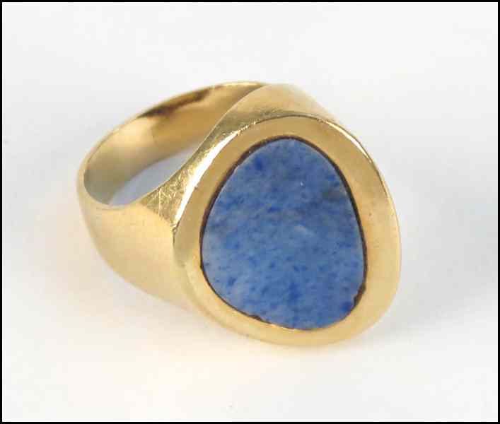 Appraisal: LAPIS AND KARAT YELLOW GOLD RING grams Condition No Specific