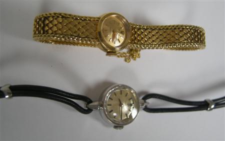 Appraisal: Rolex a lady's ct gold wrist watch the small champagne