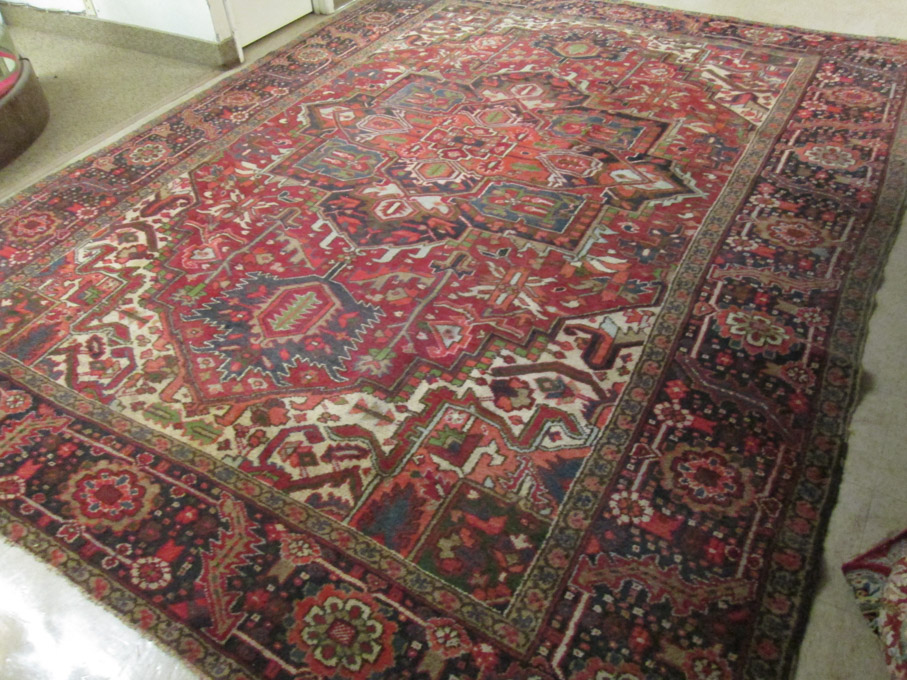 Appraisal: SEMI-ANTIQUE PERSIAN HERIZ CARPET Heris region East Azerbaijan Province northwest