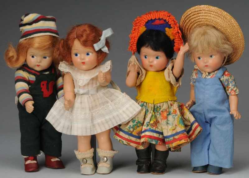 Appraisal: Lot of Composition Vogue Toddles Dolls Description American Ca s