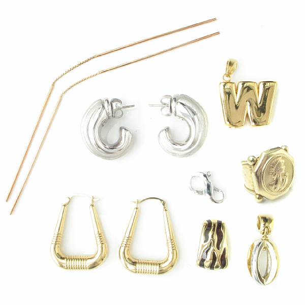 Appraisal: A collection of gold jewelry featuring one cable wire necklace