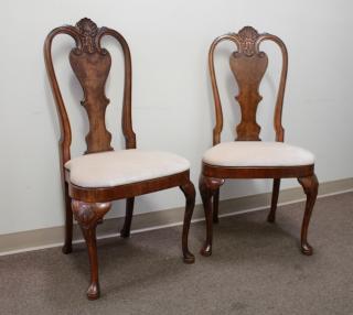 Appraisal: Pair of Traditional Upholstered Side Chairs Pair of Traditional Upholstered