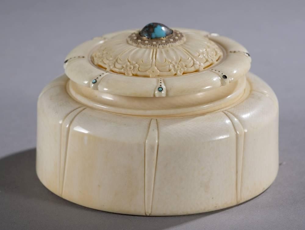 Appraisal: Eva Braun powder box Eva Braun's European ivory powder box