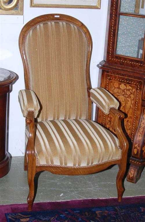 Appraisal: PAAR VOLTAIRE FAUTEUILS Louis Philippe Schweiz Nussbaum Trapezf rmiger gepolsterter