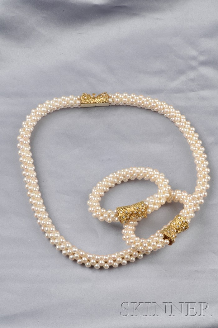 Appraisal: kt Gold Cultured Pearl and Diamond Suite comprising a necklace