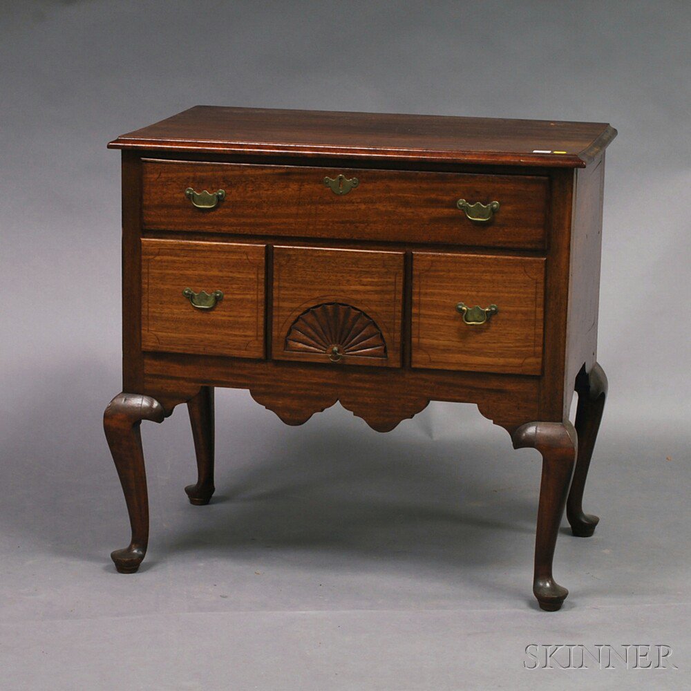 Appraisal: Queen Anne-style Carved and Inlaid Mahogany Dressing Table the thumbmolded