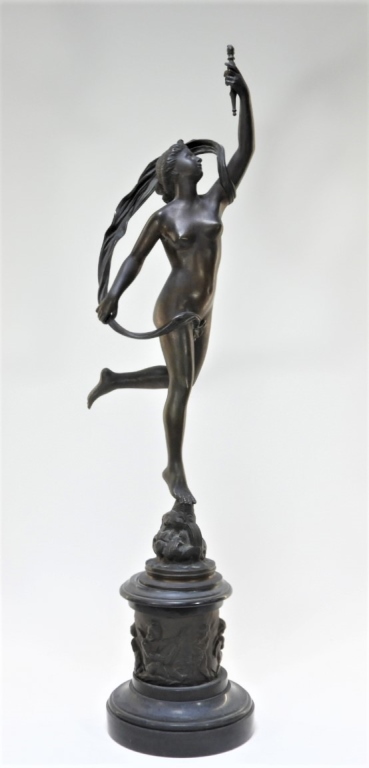 Appraisal: C EUROPEAN GRAND TOUR BRONZE SCULPTURE OF VENUS Europe th