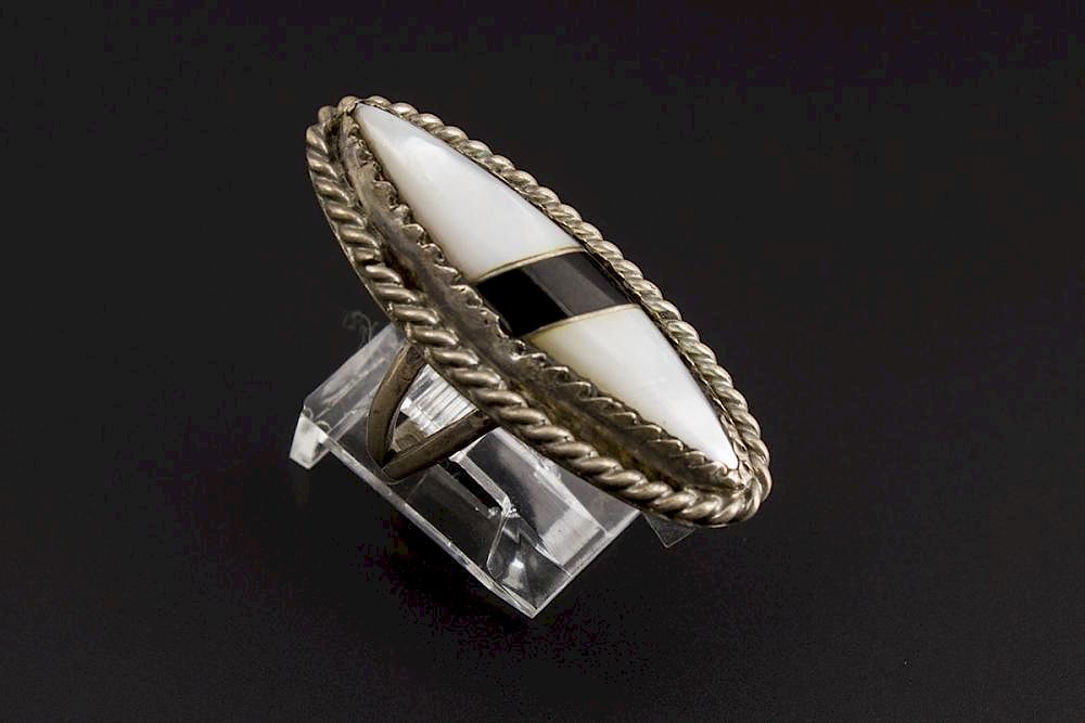 Appraisal: Sterling Silver Navajo Ring Sterling Silver Navajo Inlay Ring Mother