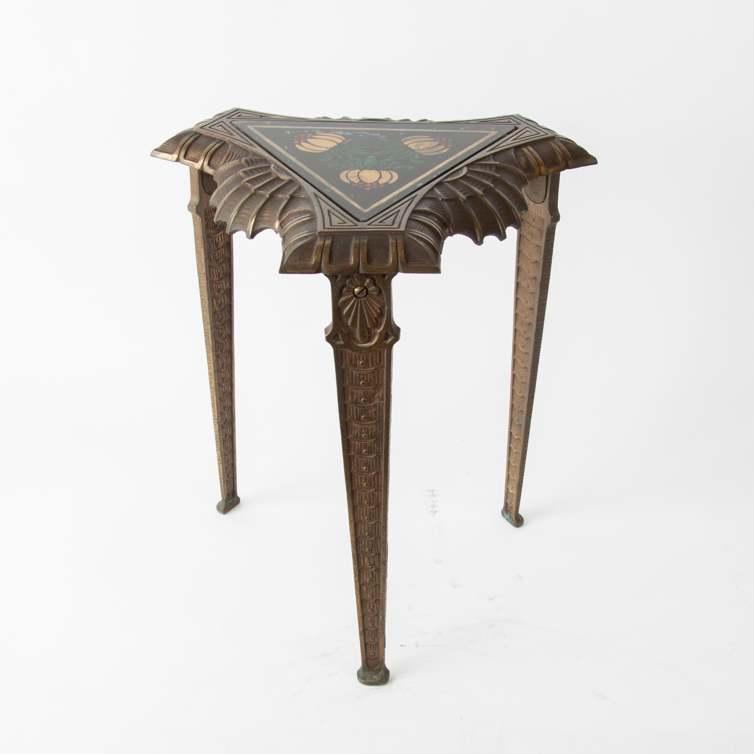 Appraisal: VERONA CAST METAL END TABLE WITH DECORATIVE GLASS TOP A