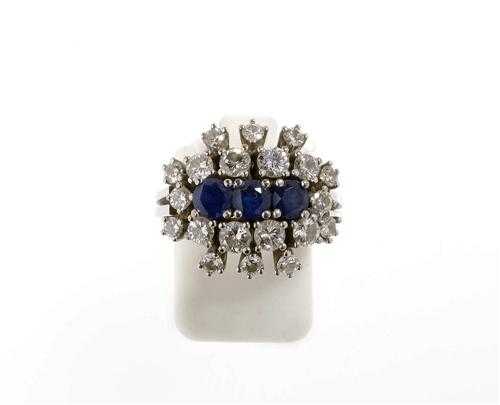 Appraisal: BRILLIANT-CUT DIAMOND AND SAPPHIRE RING White gold Elegant ring the