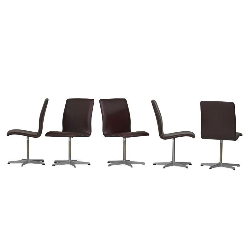 Appraisal: ARNE JACOBSEN FRITZ HANSEN Five Oxford chairs Condition Report Some